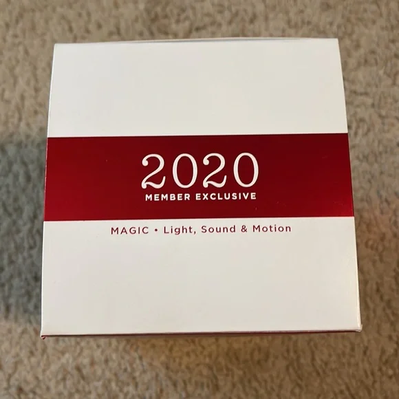 Hallmark Keepsake Ornament Club Ornament - Picture 4 of 13